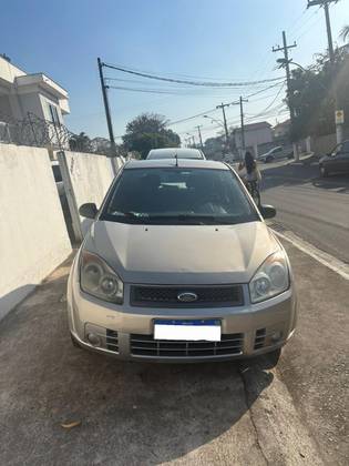 FORD FIESTA 1.0 MPI HATCH 8V FLEX 4P MANUAL